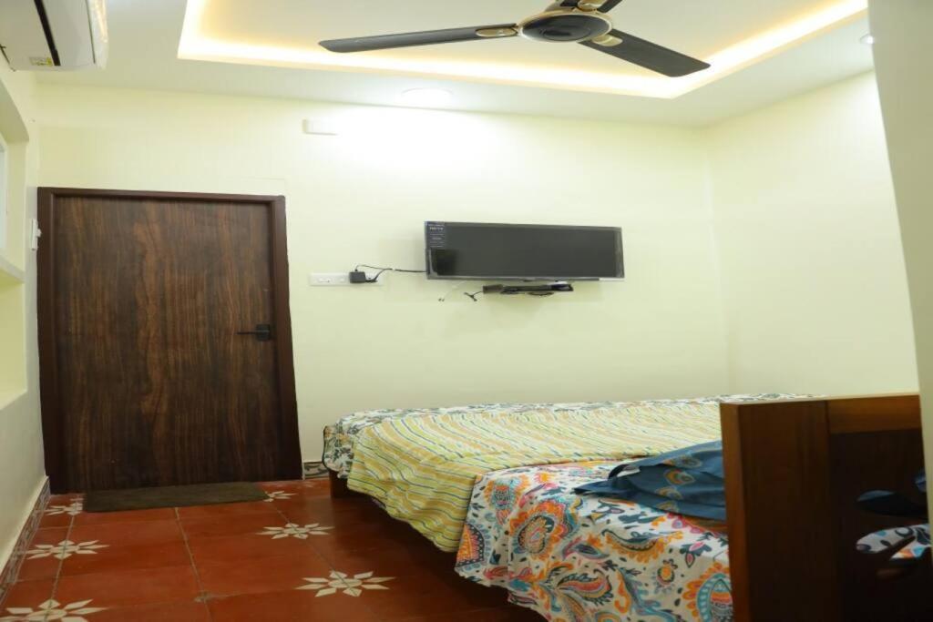 Heritage Home With 3 Bed/3 Bath With Kitchen In A Residential Neighborhood. Madurai Exterior foto